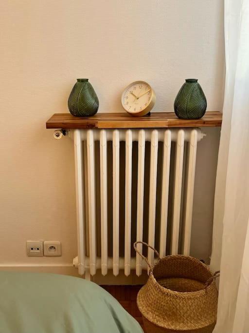 Apartment 2p Calme - Climatisation - 70m Du Metro M4 Barbara - 4 Pers Maximum *